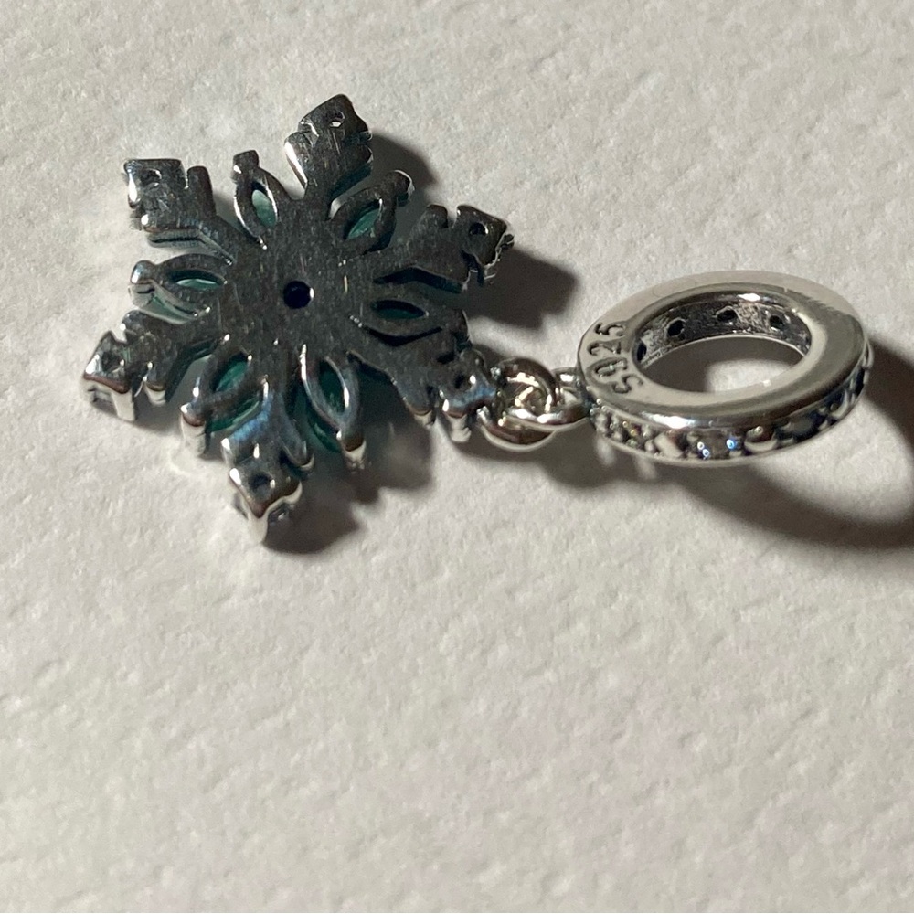 Pandora Snowflake Dangle S925 ale Gorgeous last one - Picture 4 of 6